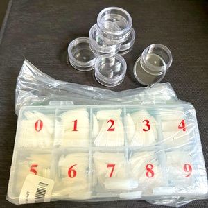 Case of Nails 💅🏼 and 6 clear plastic round cases.